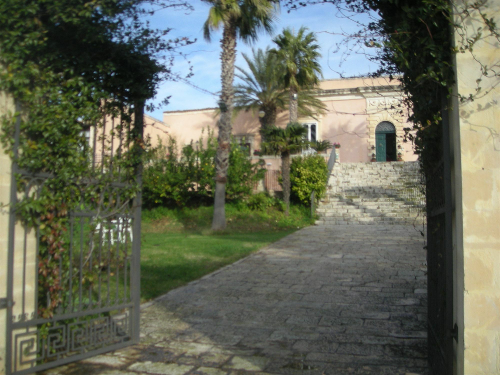 Villa Principe Di Belmonte Ispica Exterior foto